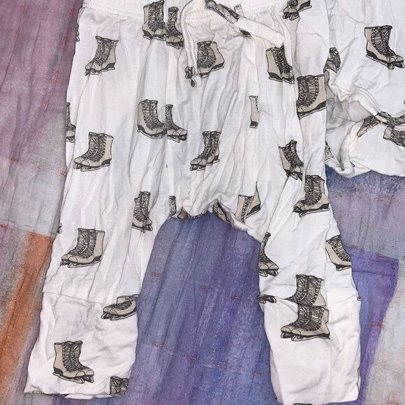 Kate Quinn bamboo pajama set 0/3 - Picture 3 of 4